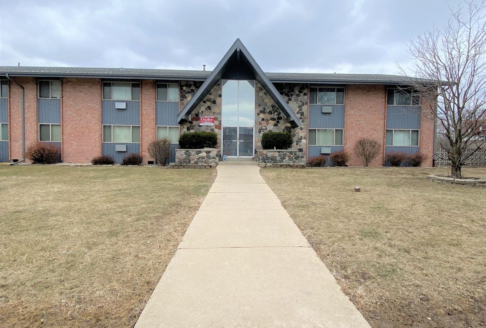 Milwaukee Apartment: 5167 N. Lovers Lane Rd