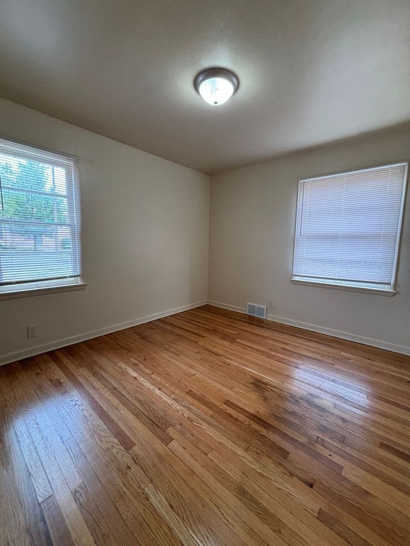 Milwaukee Apartment: 3606 N Sherman Blvd