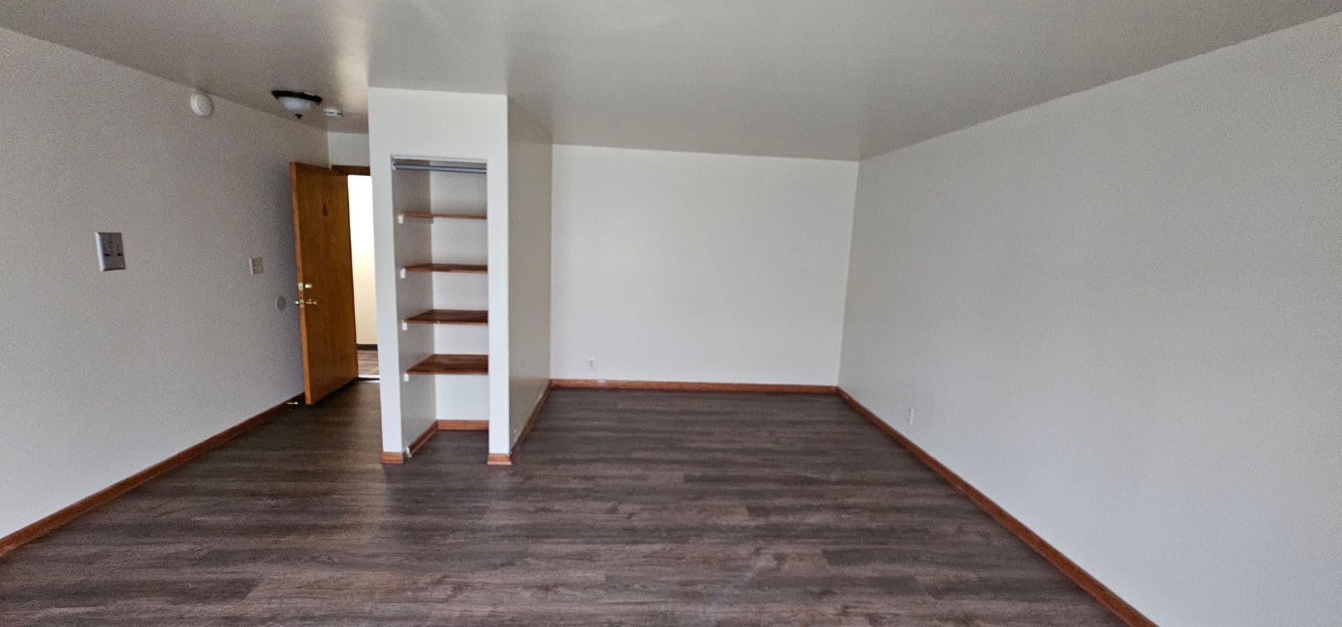 Milwaukee Apartment: 4025 N 60th Street