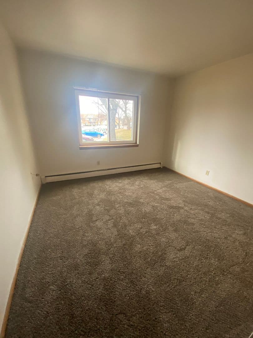 Milwaukee Apartment: 5166-5244 N. Lovers Lane Rd.