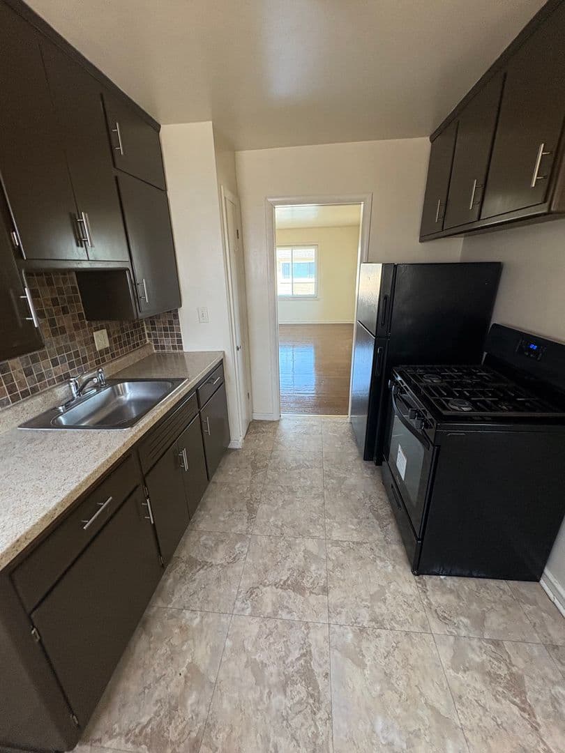 Milwaukee Apartment: 3731-33 N 76th Street