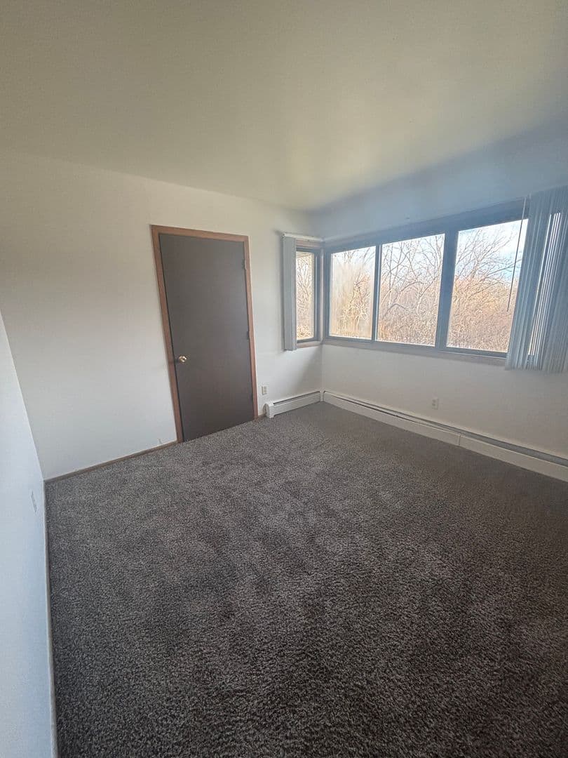Milwaukee Apartment: 5166-5244 N. Lovers Lane Rd.