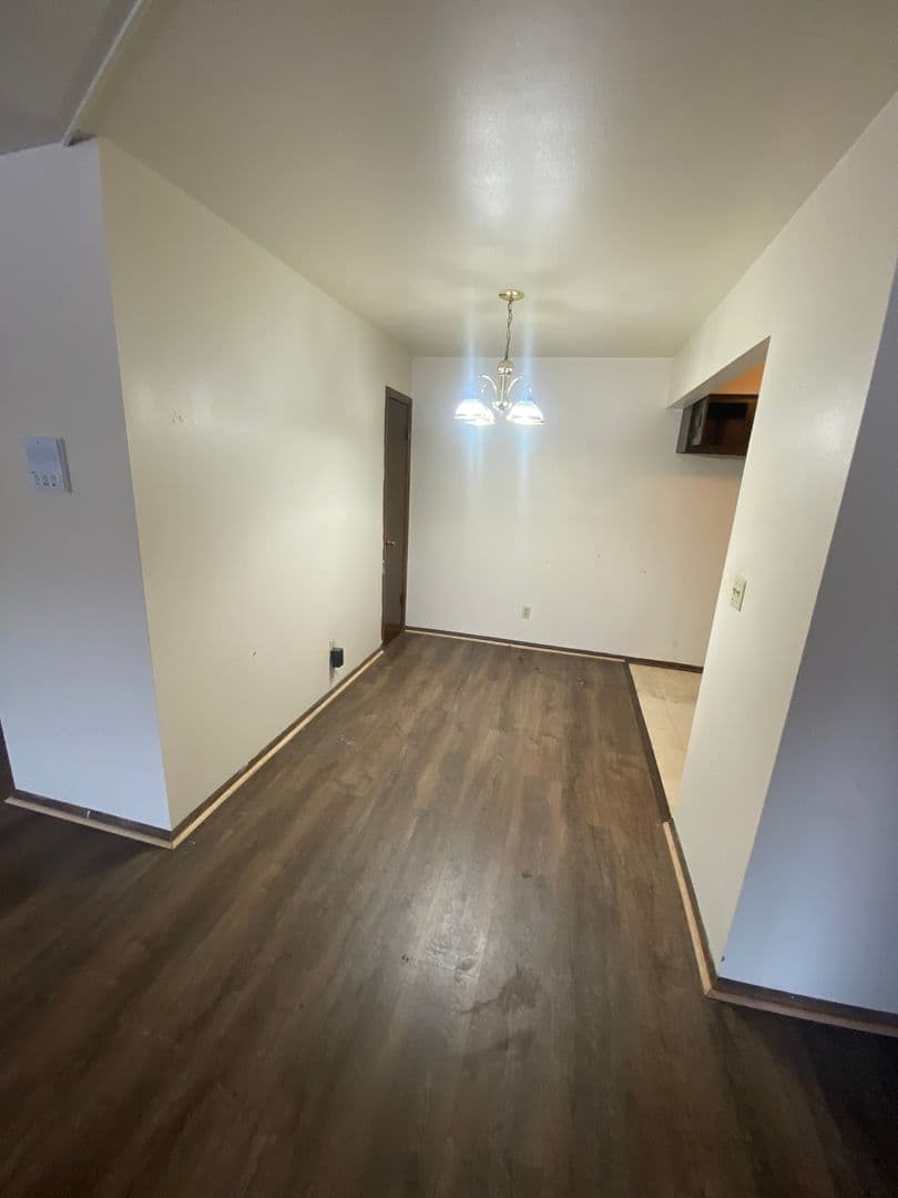 Milwaukee Apartment: 2801 W. Custer Ave.