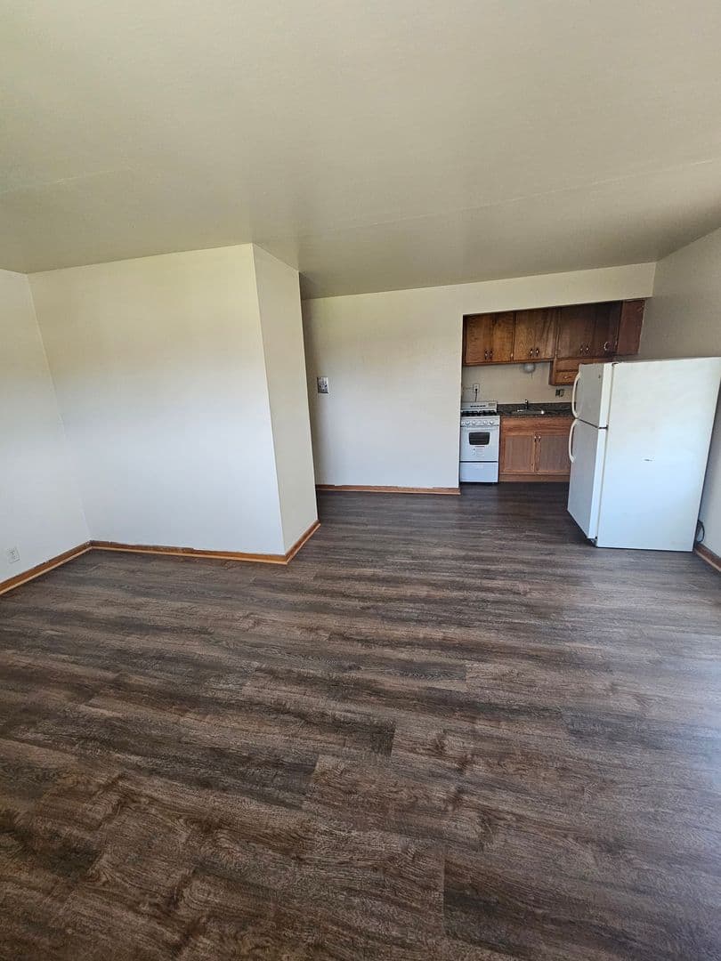 Milwaukee Apartment: 4025 N 60th Street