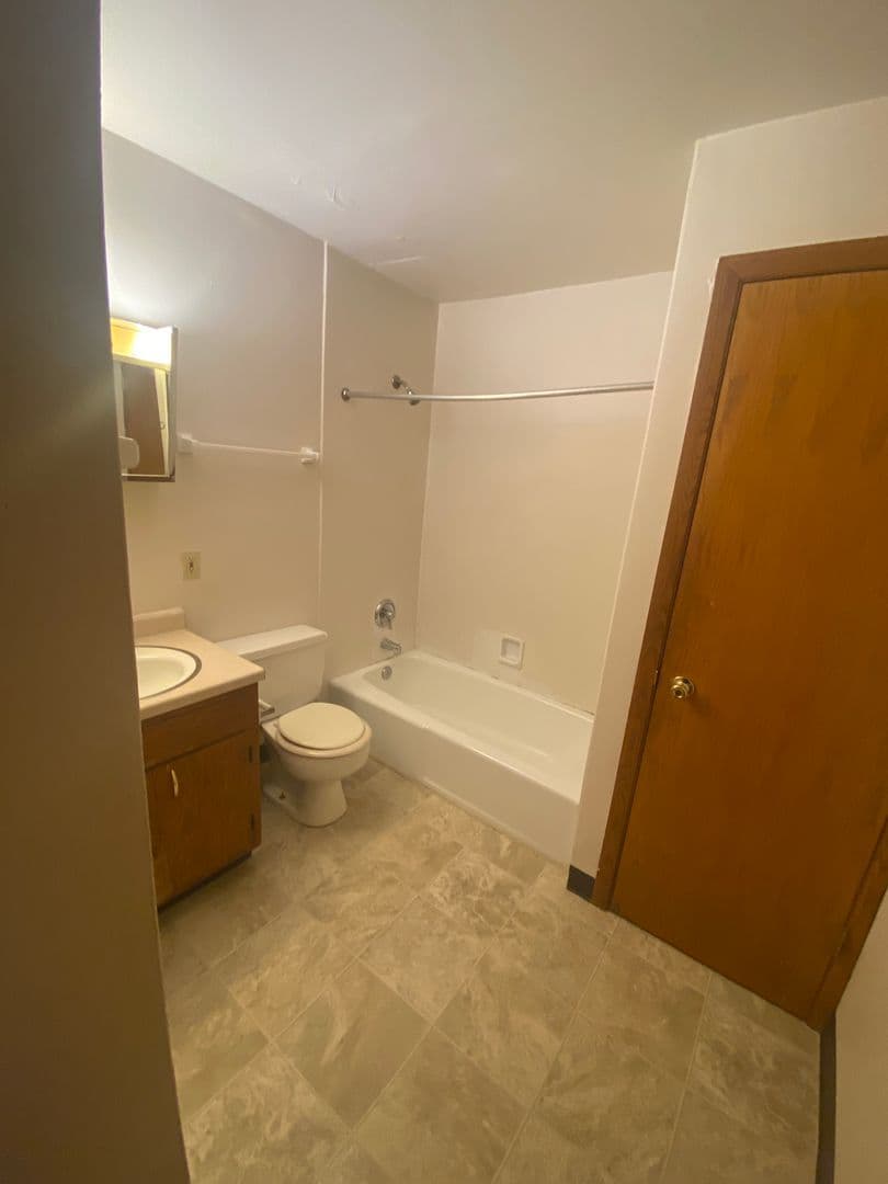 Milwaukee Apartment: 5166-5244 N. Lovers Lane Rd.
