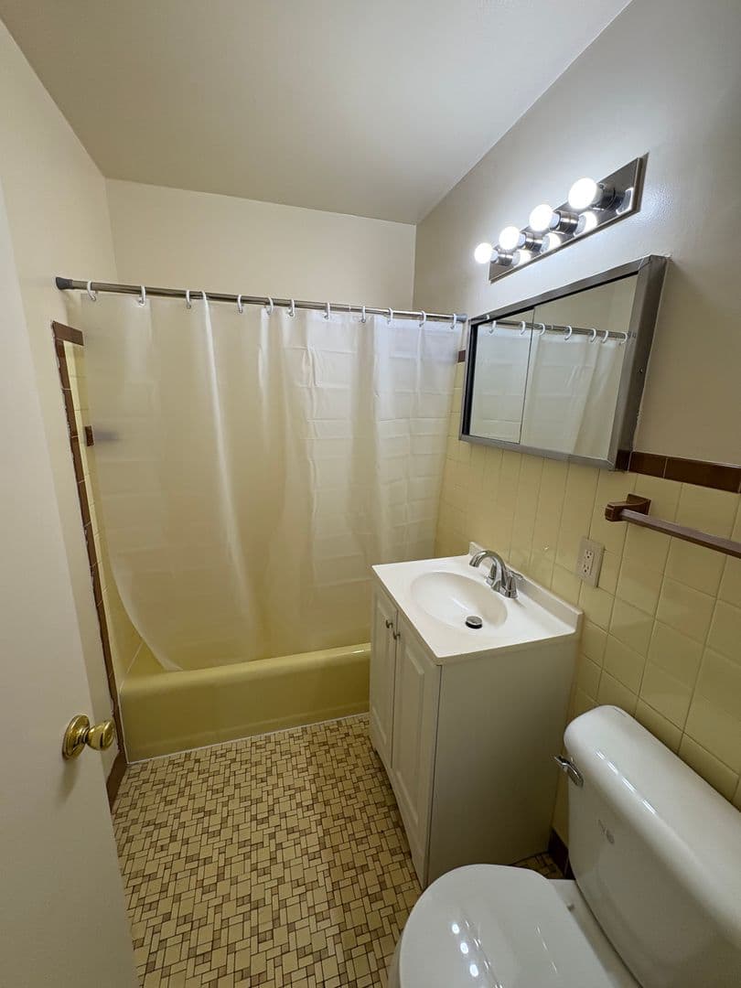 Milwaukee Apartment: 3731-33 N 76th Street