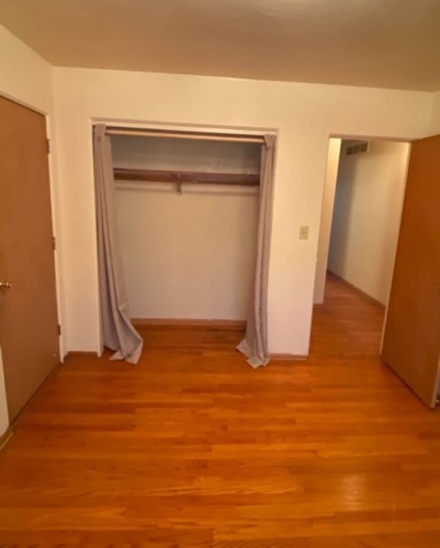 Milwaukee Apartment: 9015 W. Thurston Ave.