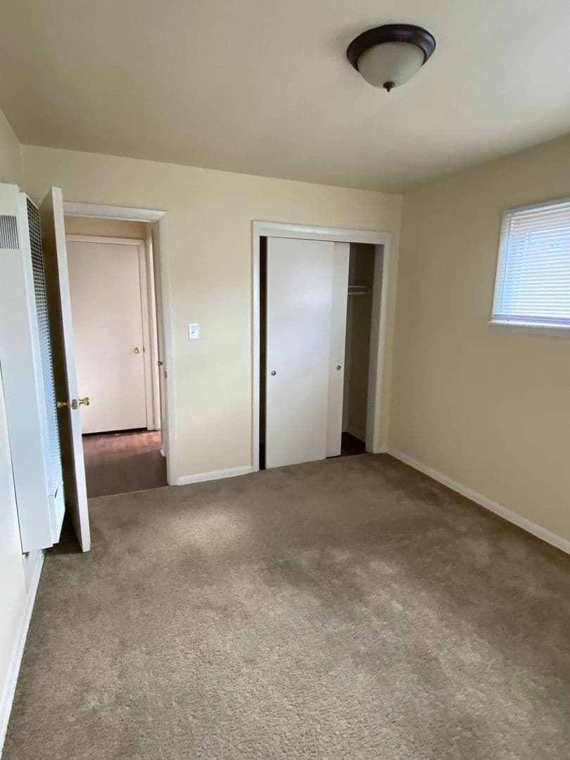 Milwaukee Apartment: 3722 N. 76th Street