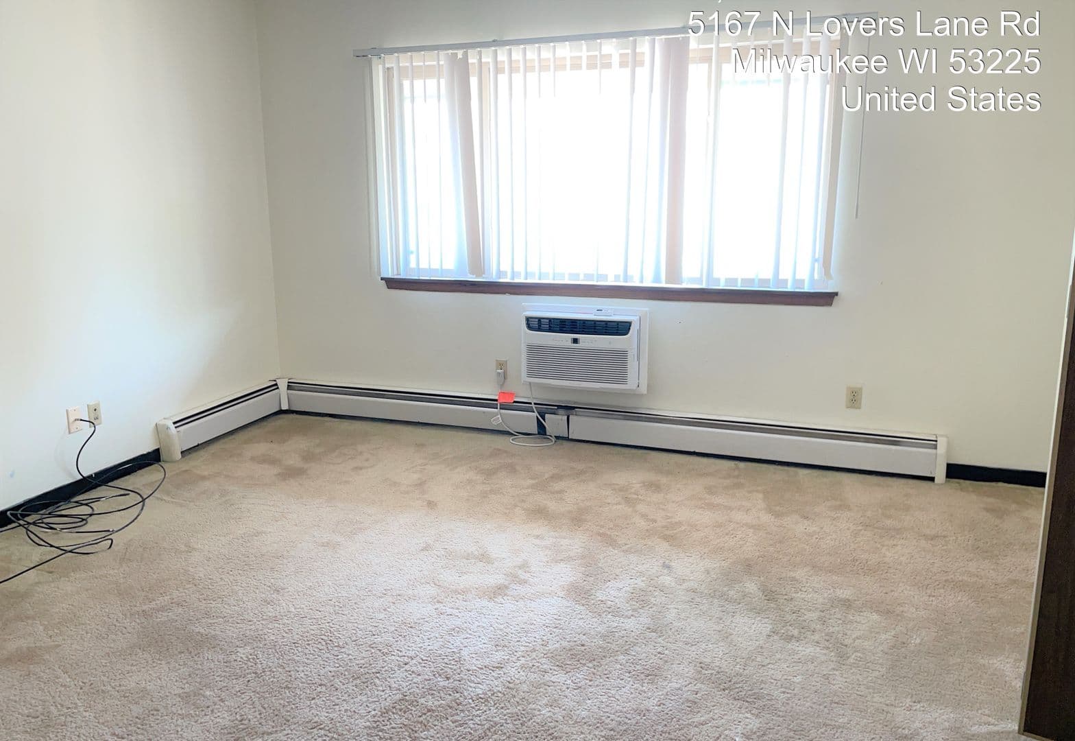 Milwaukee Apartment: 5167 N. Lovers Lane Rd
