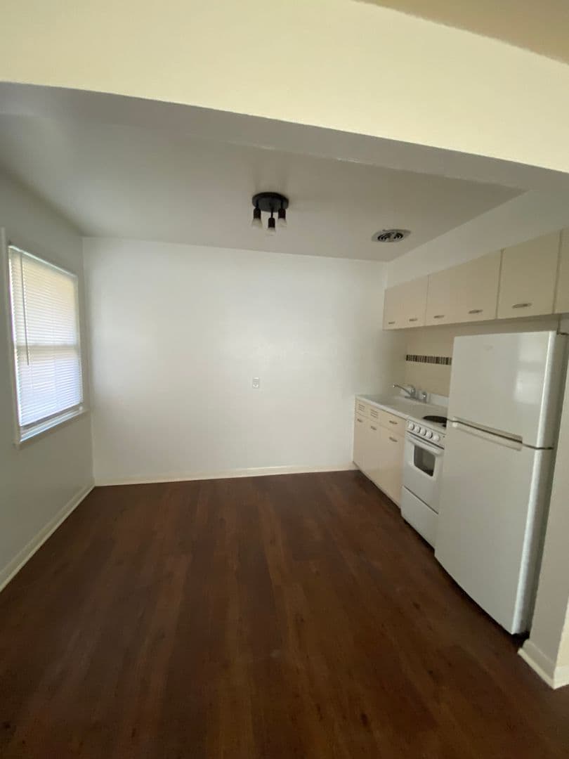 Milwaukee Apartment: 3722 N. 76th Street