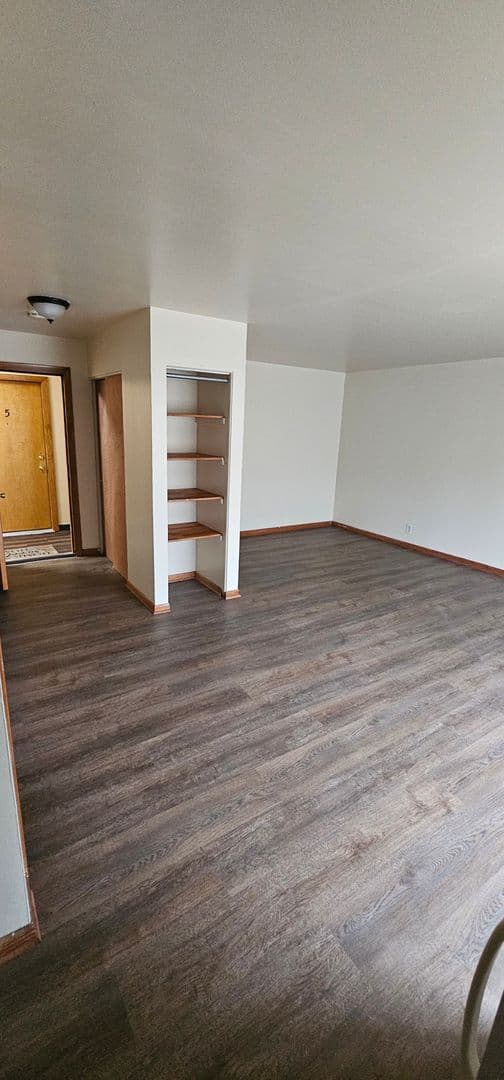 Milwaukee Apartment: 4025 N 60th Street