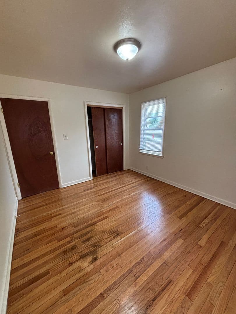 Milwaukee Apartment: 3606 N Sherman Blvd
