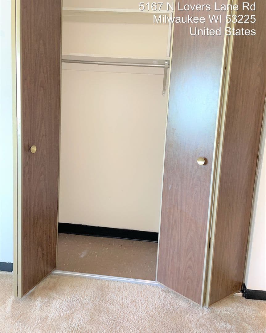 Milwaukee Apartment: 5167 N. Lovers Lane Rd