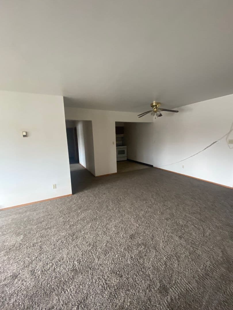 Milwaukee Apartment: 5166-5244 N. Lovers Lane Rd.