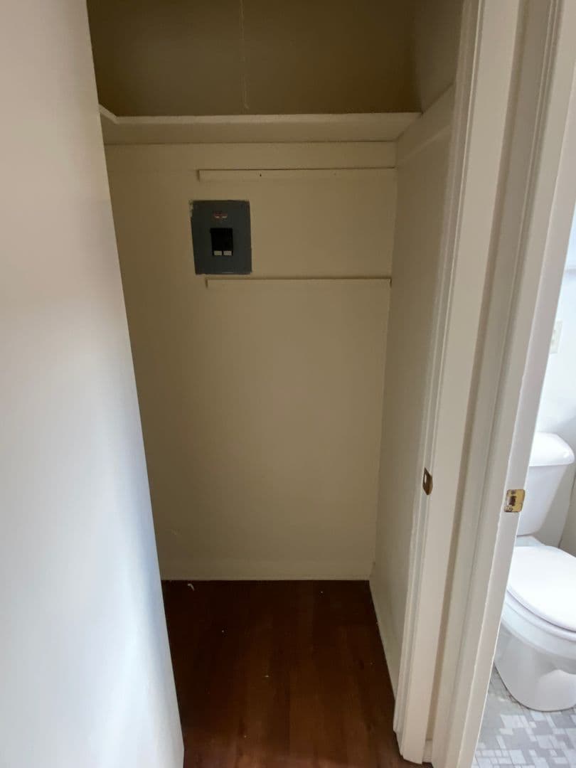 Milwaukee Apartment: 3722 N. 76th Street