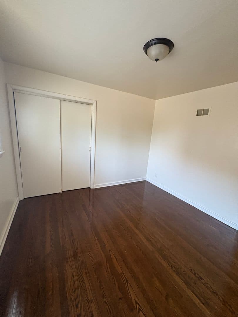 Milwaukee Apartment: 3731-33 N 76th Street