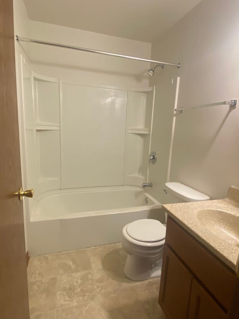 Milwaukee Apartment: 5166-5244 N. Lovers Lane Rd.