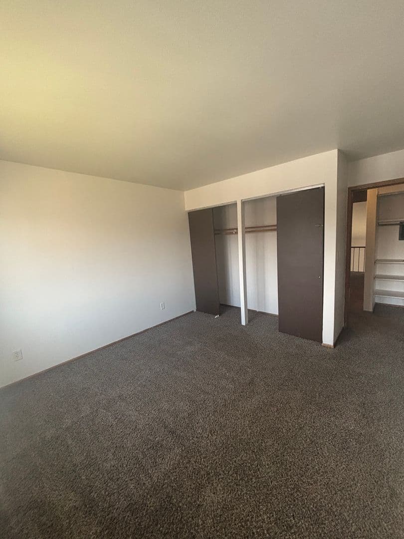 Milwaukee Apartment: 5166-5244 N. Lovers Lane Rd.
