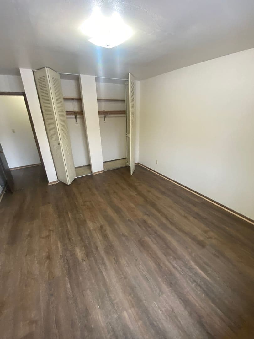 Milwaukee Apartment: 2801 W. Custer Ave.