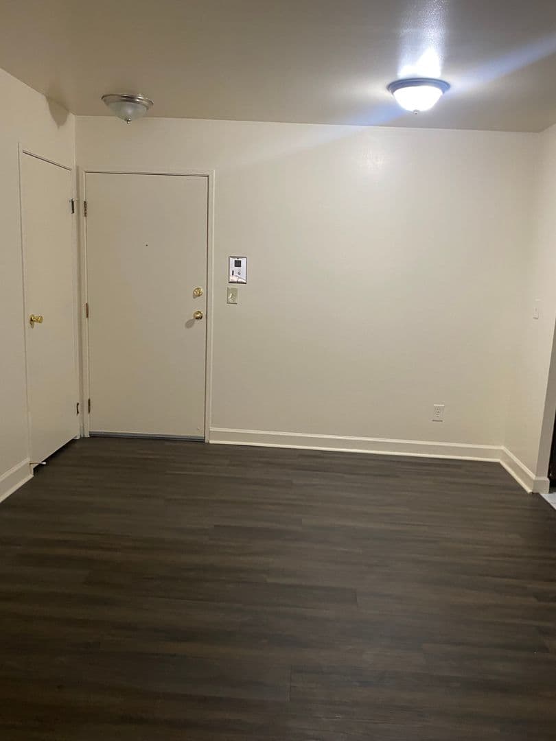 Milwaukee Apartment: 5166-5244 N. Lovers Lane Rd.