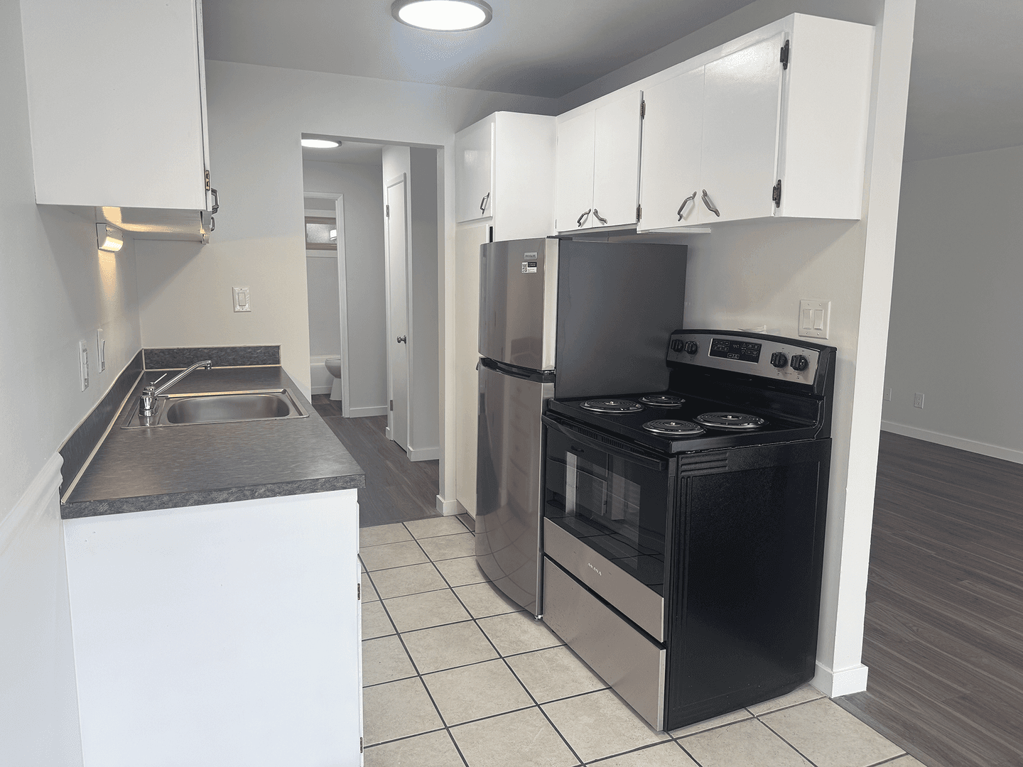 Burien Apartment: 143 S 152nd St