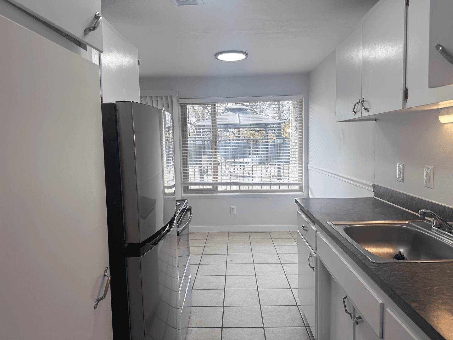 Burien Apartment: 143 S 152nd St