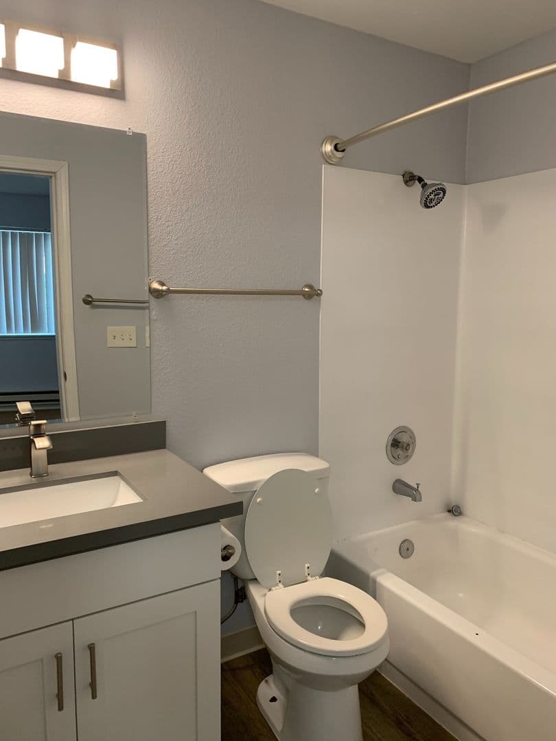 Seattle Apartment: 601 E Denny Way