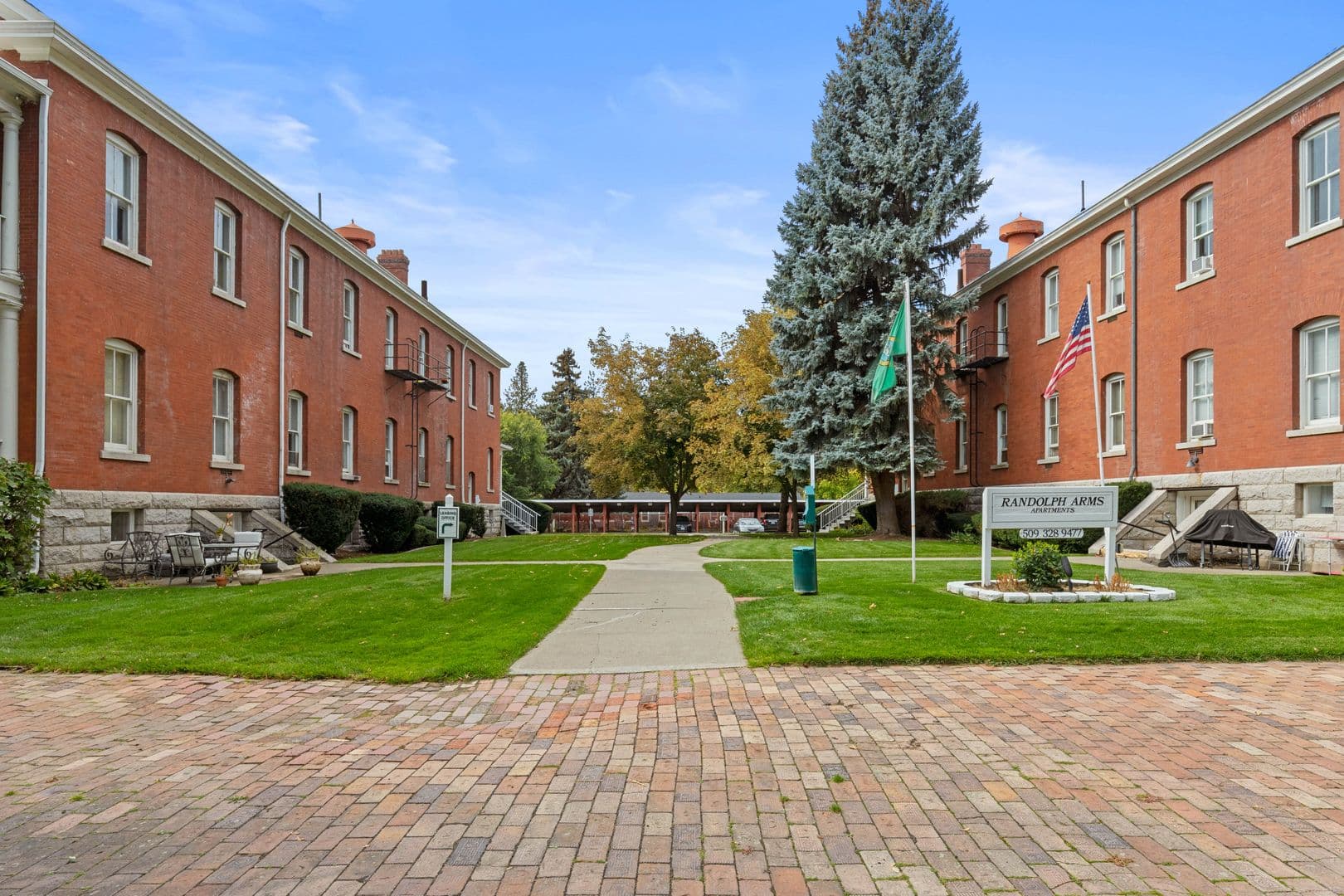 Spokane Apartment: 3915 W Randolph Road