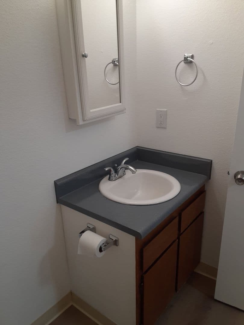 Arlington Apartment: 17313 Smokey Point Blvd