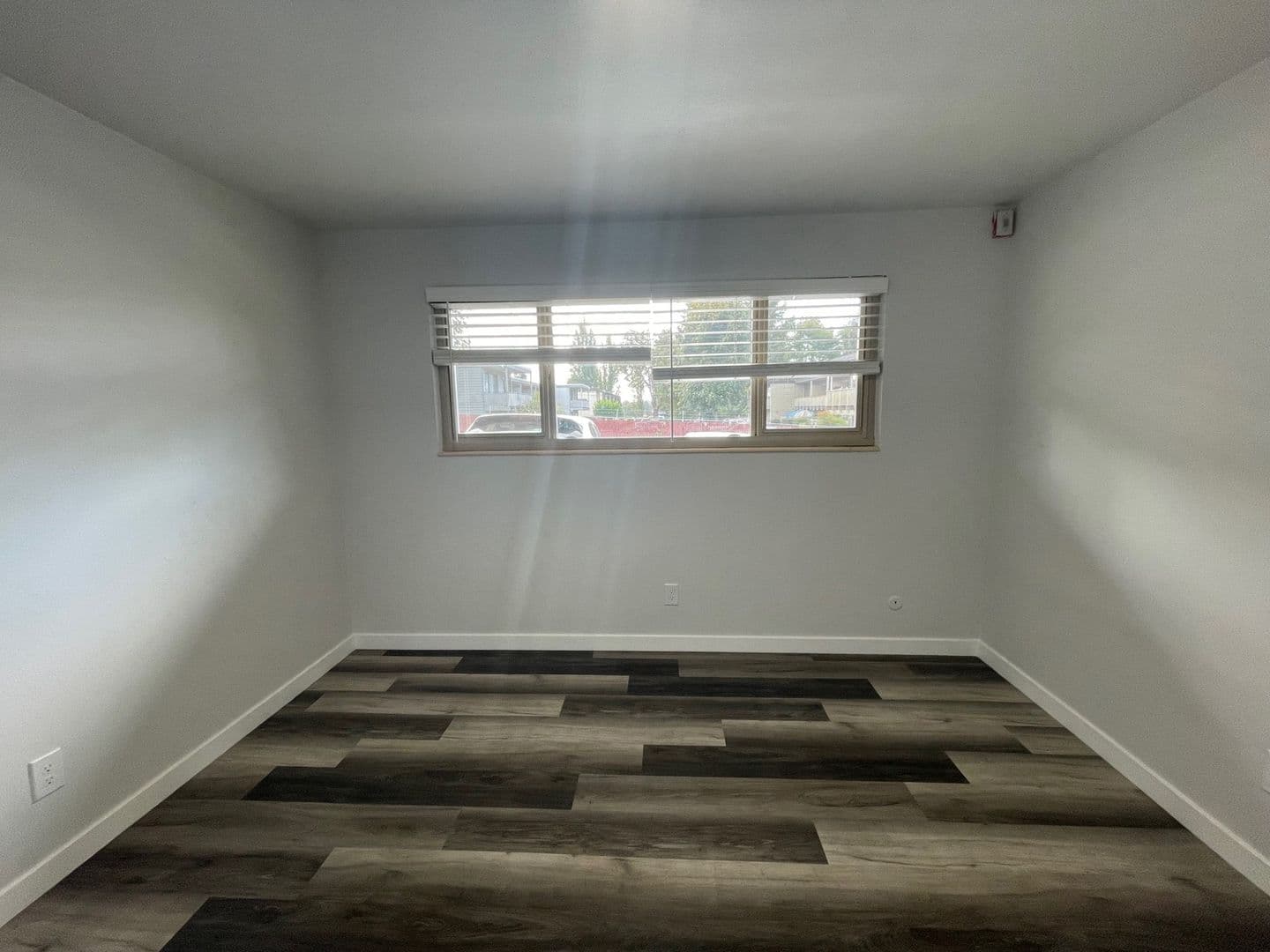 Burien Apartment: 143 S 152nd St