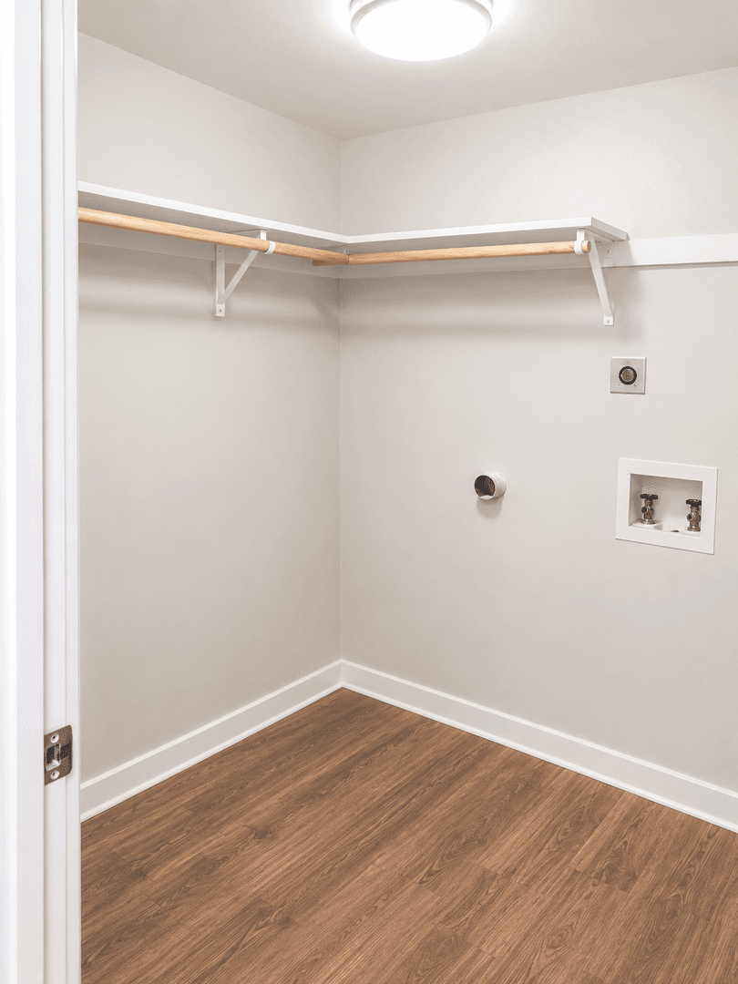 Spokane Apartment: 3915 W Randolph Road