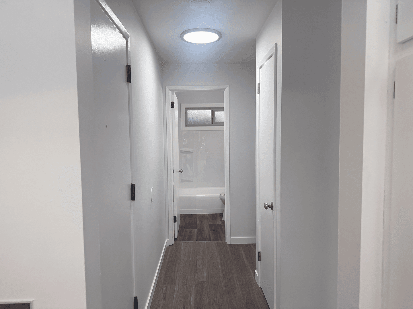 Burien Apartment: 143 S 152nd St