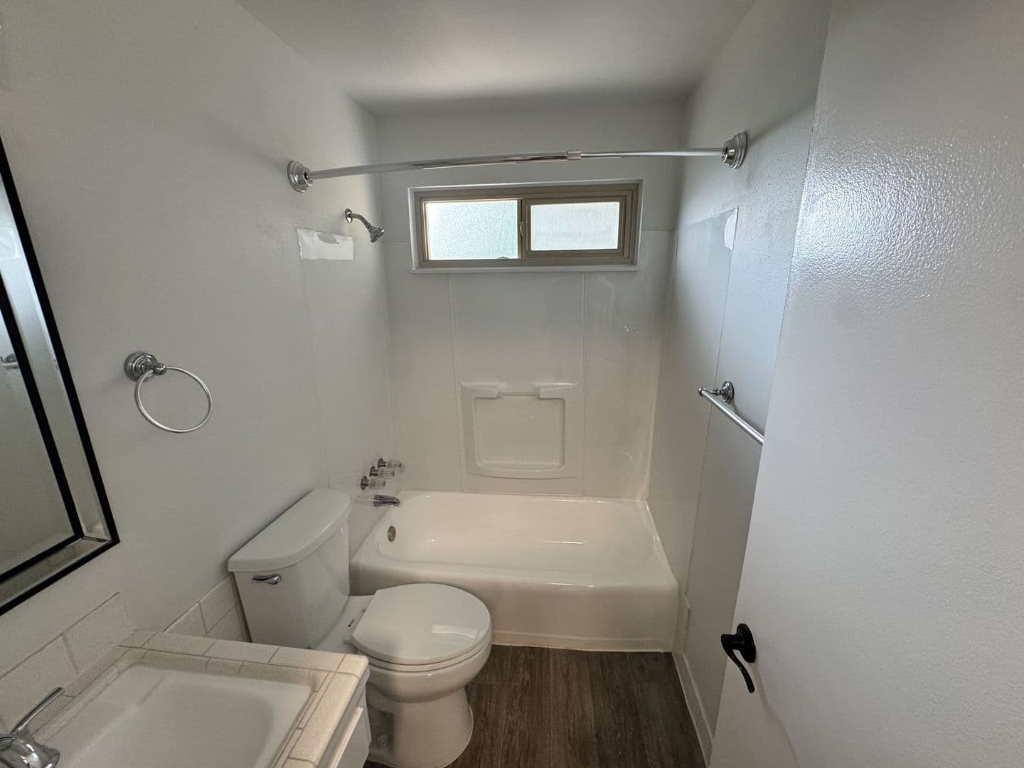 Burien Apartment: 143 S 152nd St