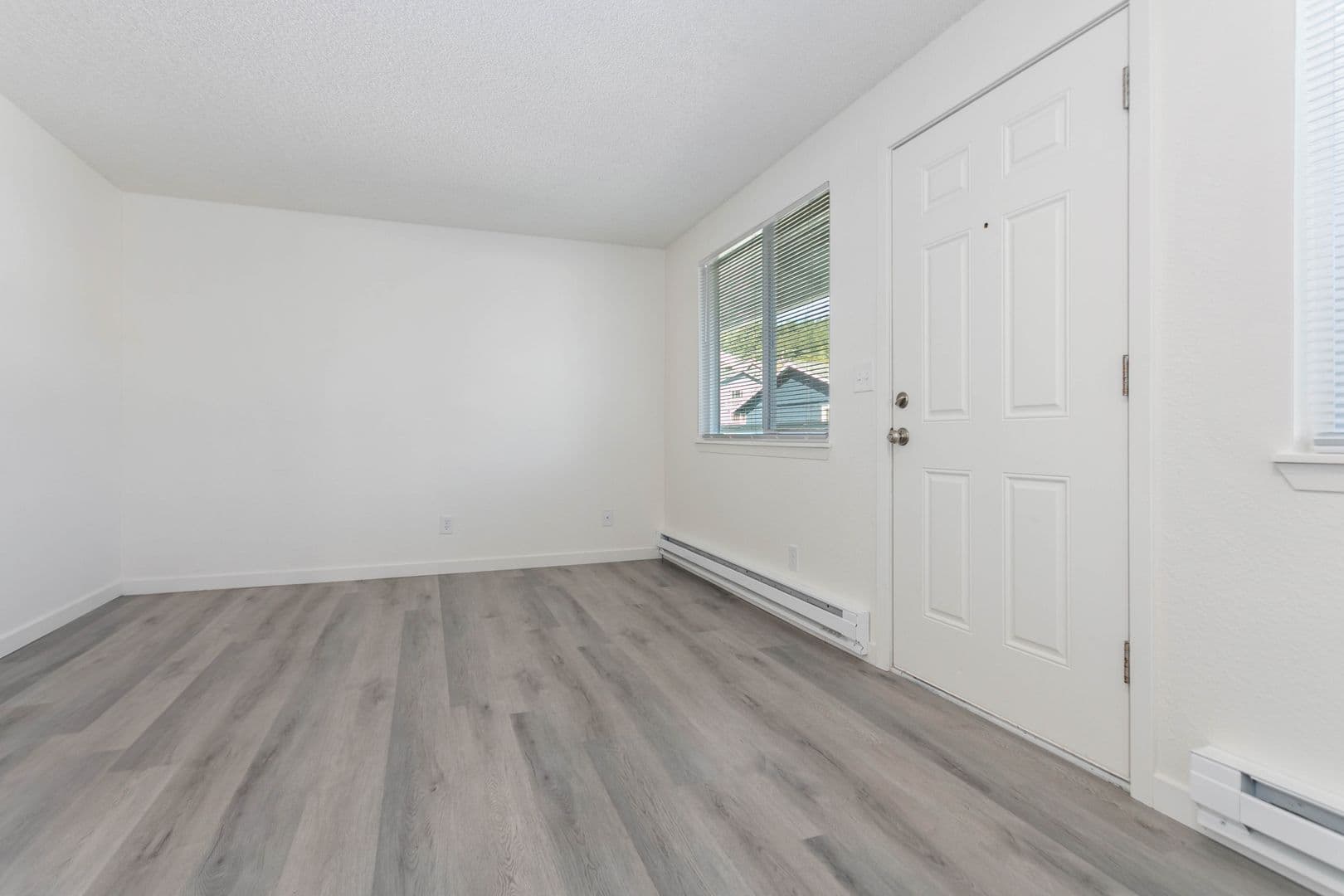 Bellingham Apartment: 621 32nd St