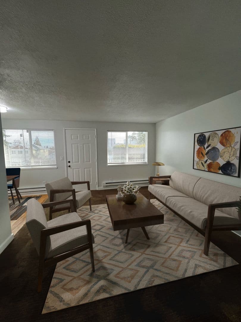 Burien Apartment: 872 SW 135th St