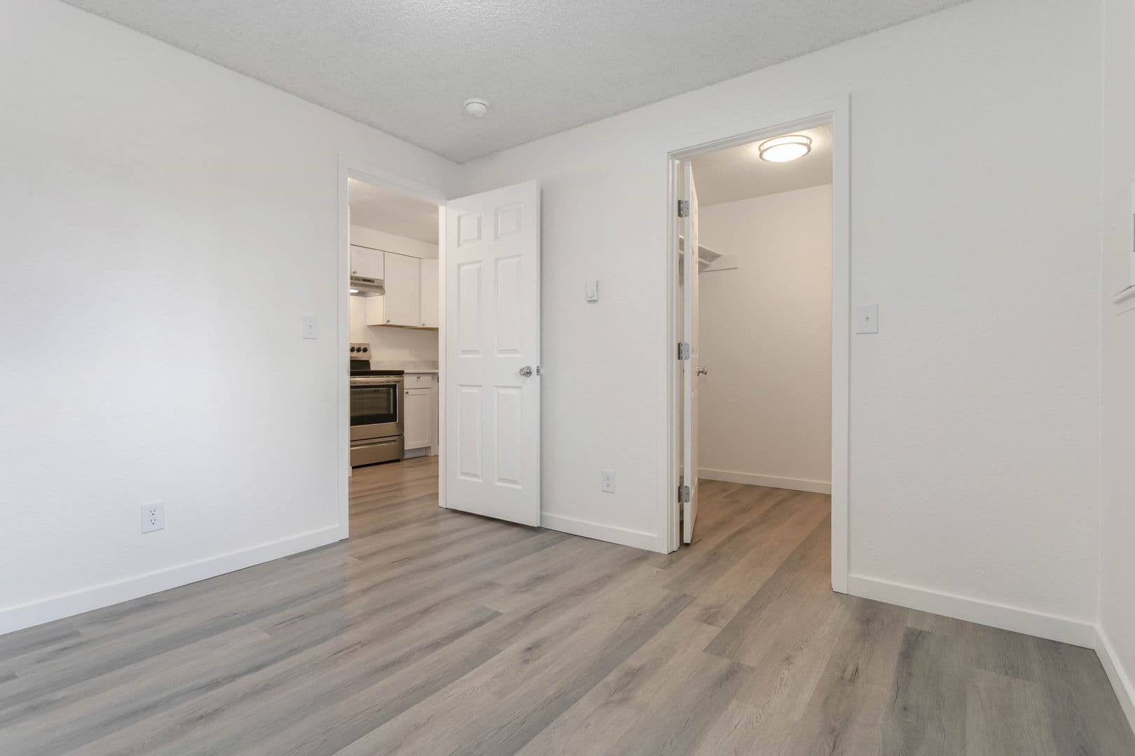 Bellingham Apartment: 621 32nd St