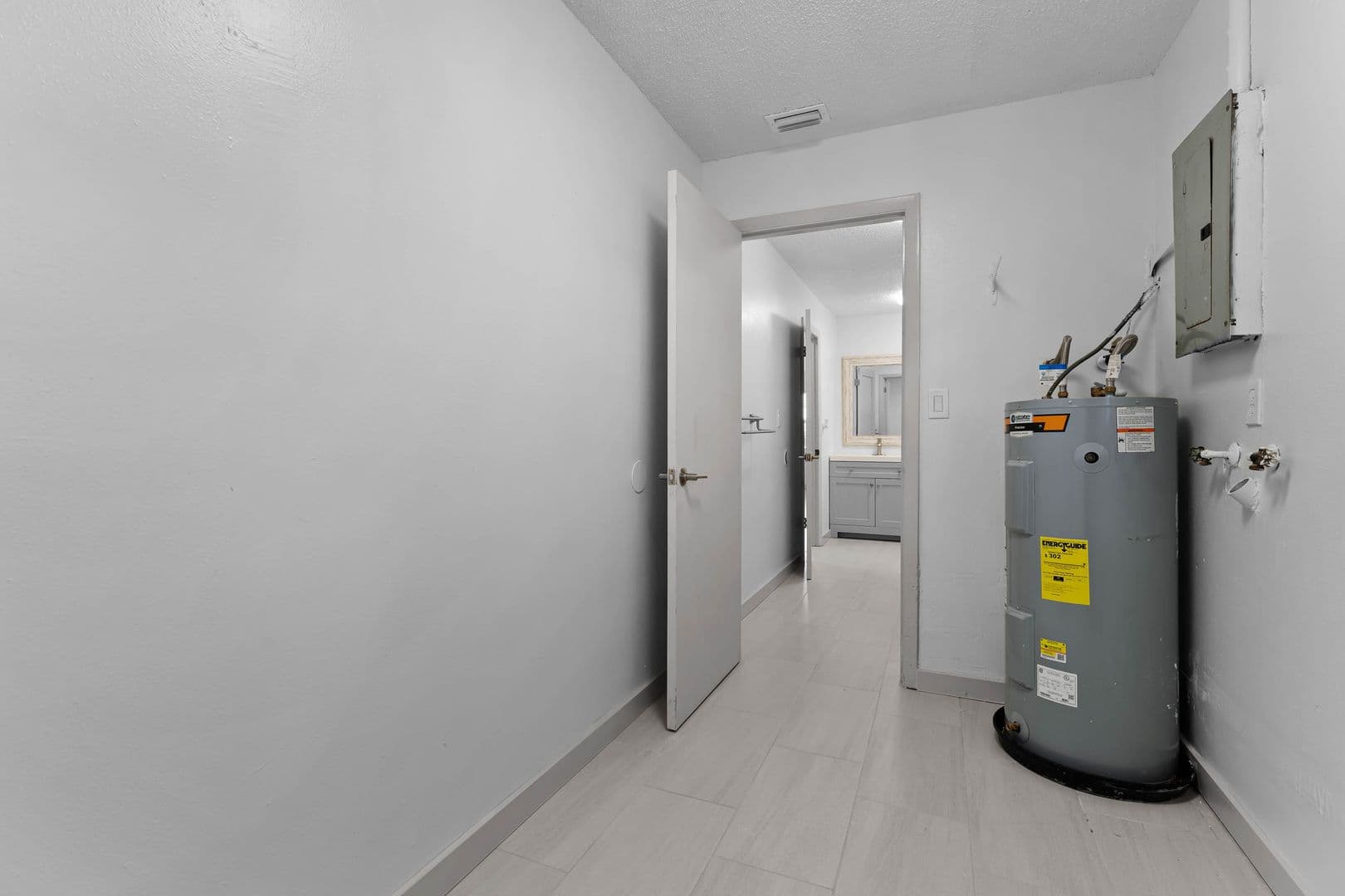 Ocala Apartment: 2818 NE 7th Street