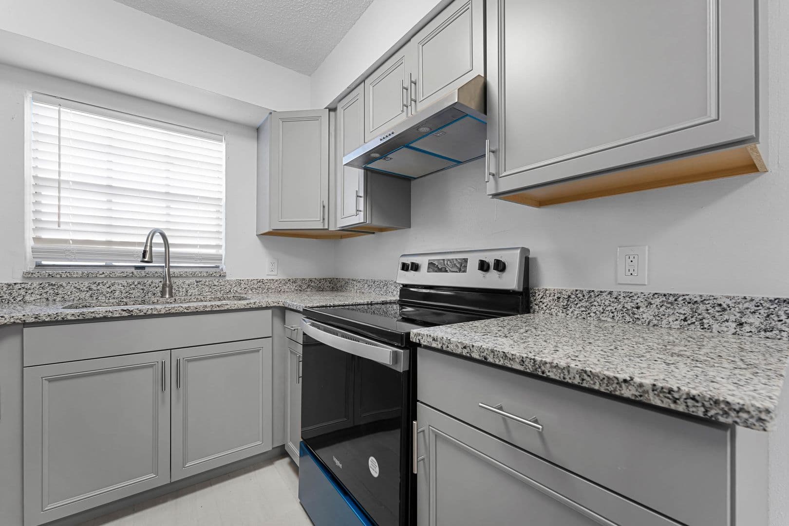 Ocala Apartment: 2818 NE 7th Street
