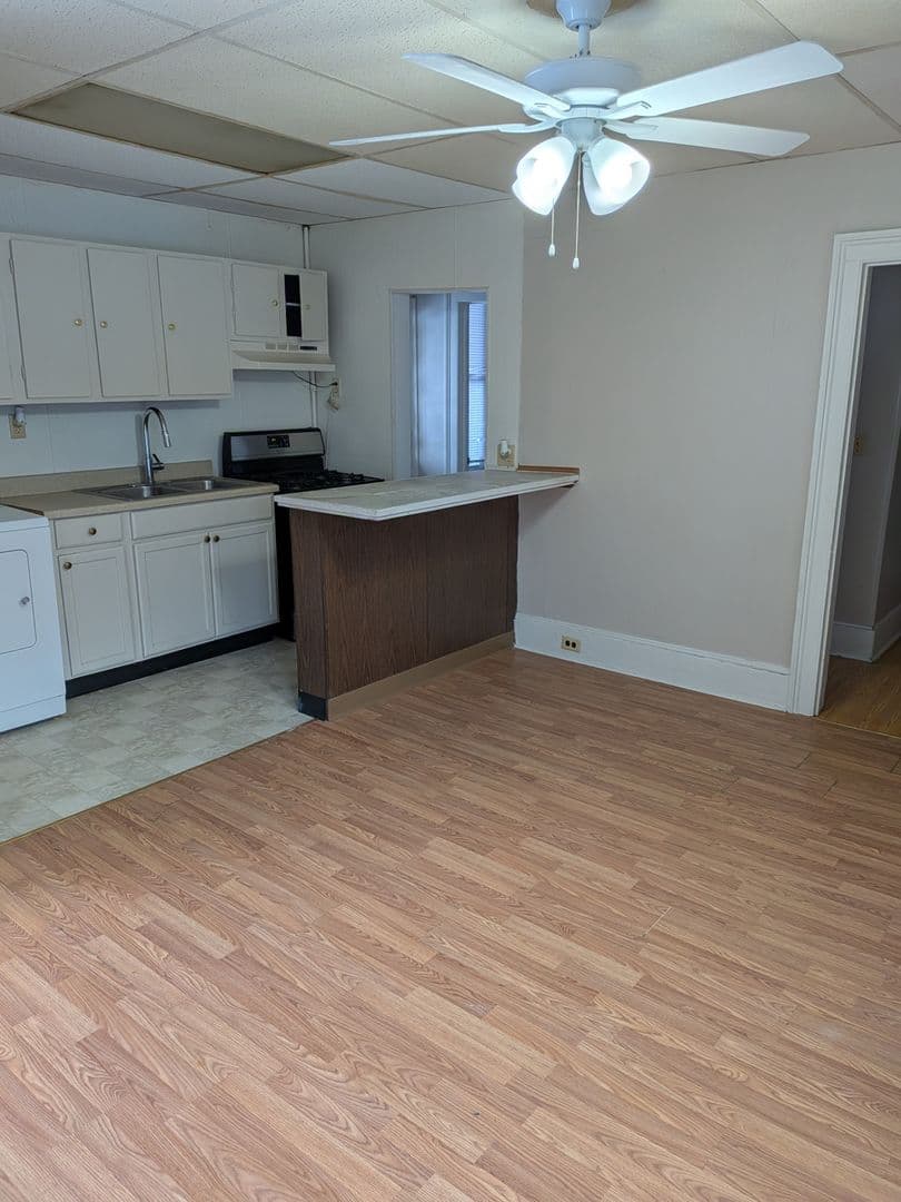 Scranton Apartment: 1106 - 1108 Gibbson st