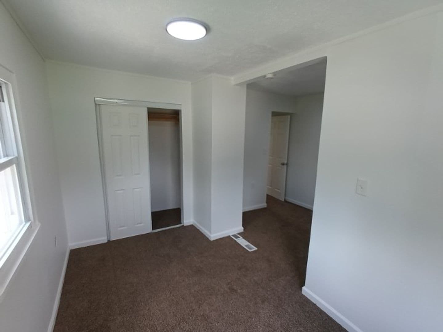 Warren House: 2044 Garrick