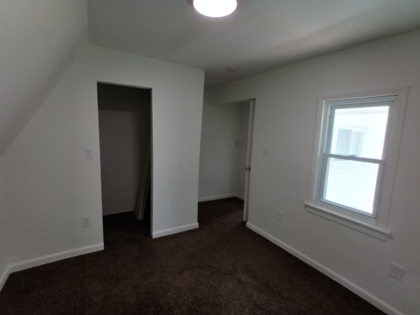 Warren House: 2044 Garrick