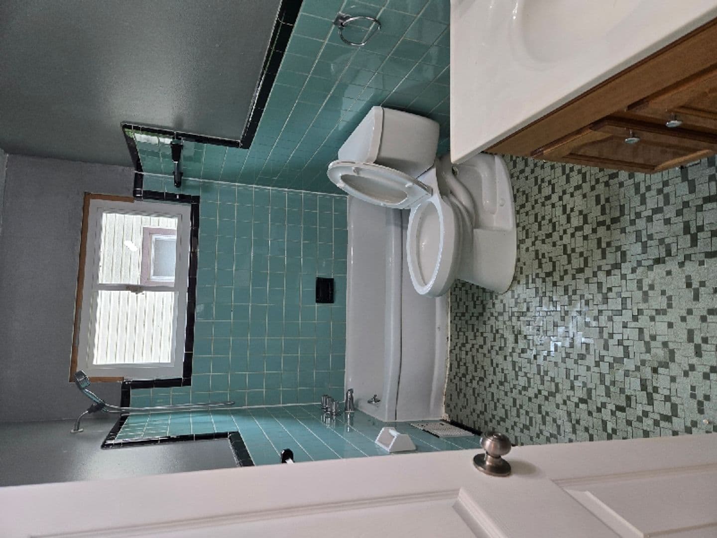 Inkster House: 29800 Oakwood