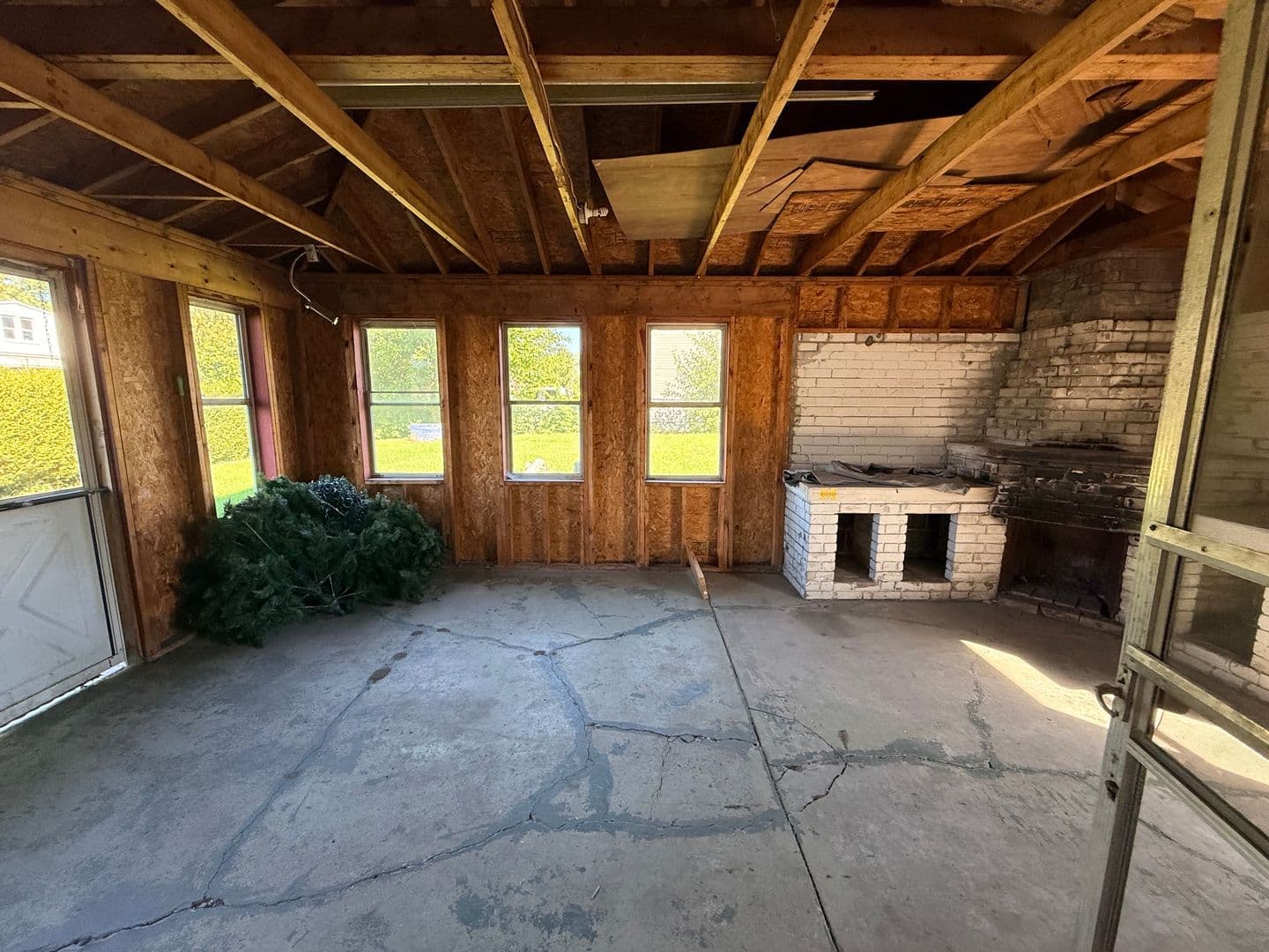Eastpointe House: 14615 Stephens