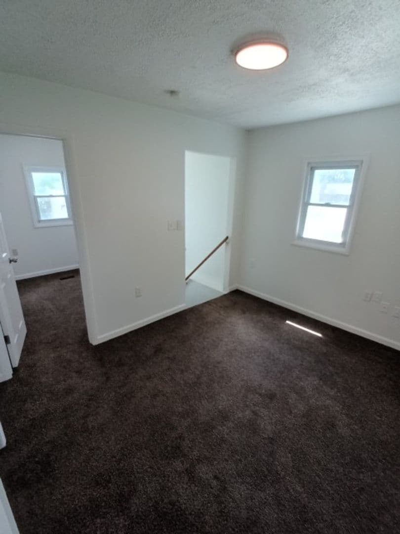 Warren House: 2044 Garrick