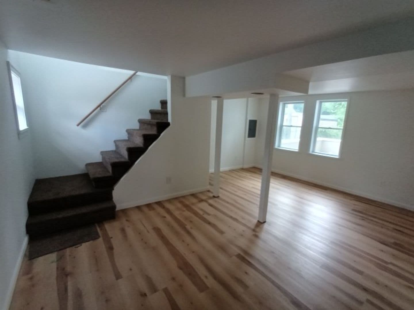 Warren House: 2044 Garrick