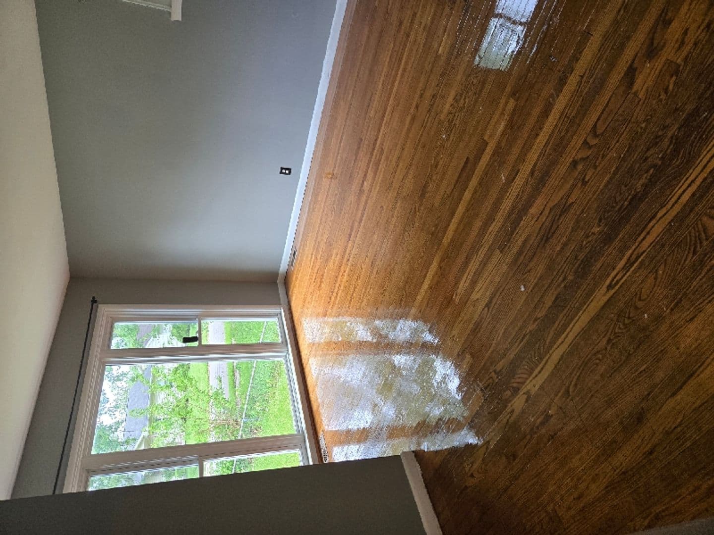 Inkster House: 29800 Oakwood
