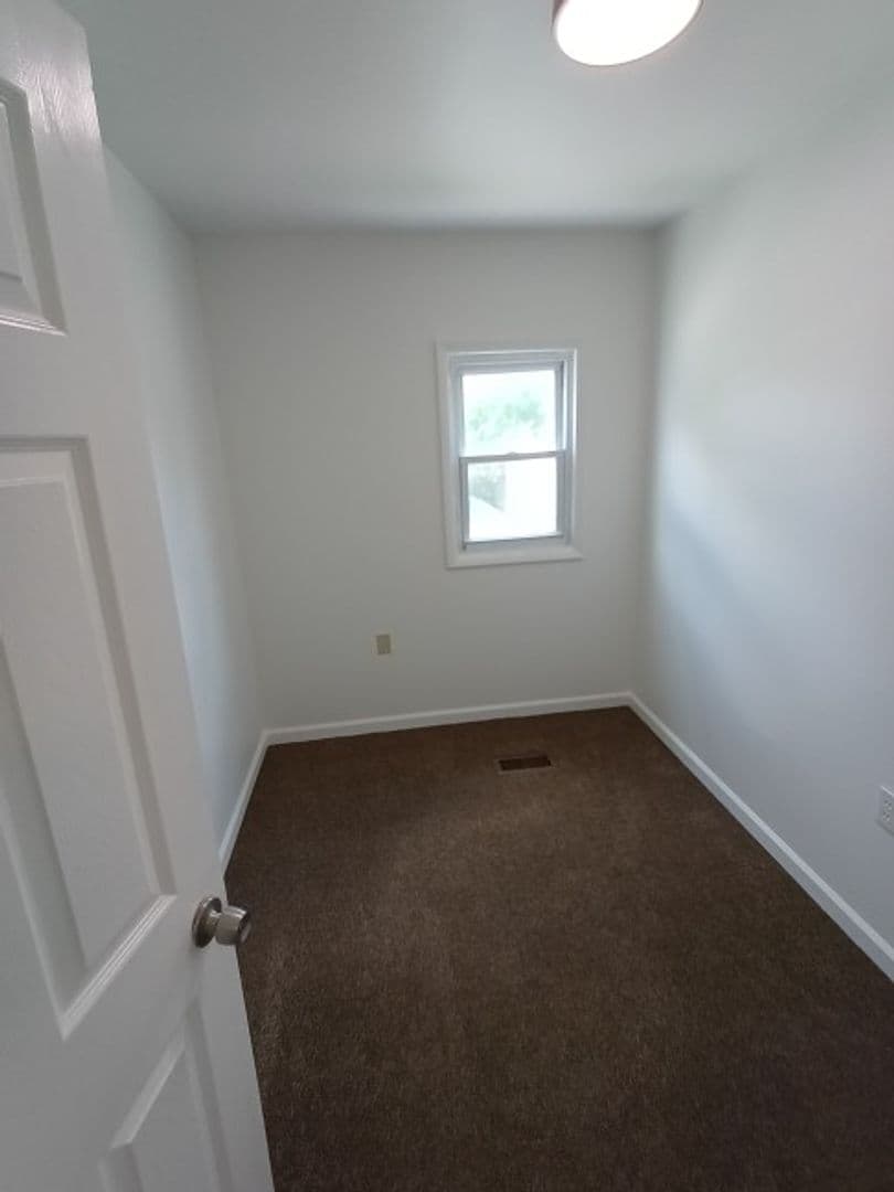 Warren House: 2044 Garrick
