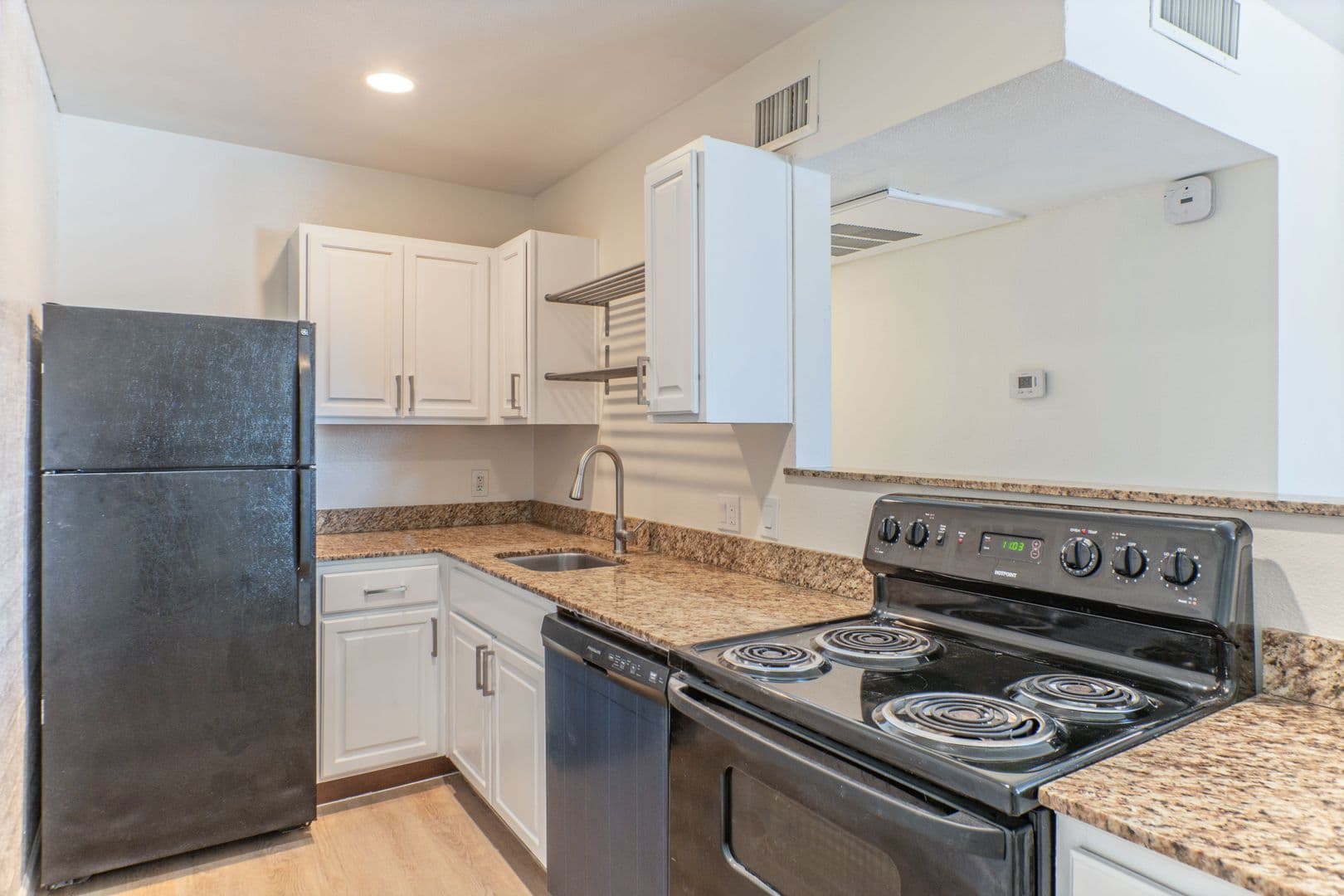Tempe Apartment: 1835 E Don Carlos Ave