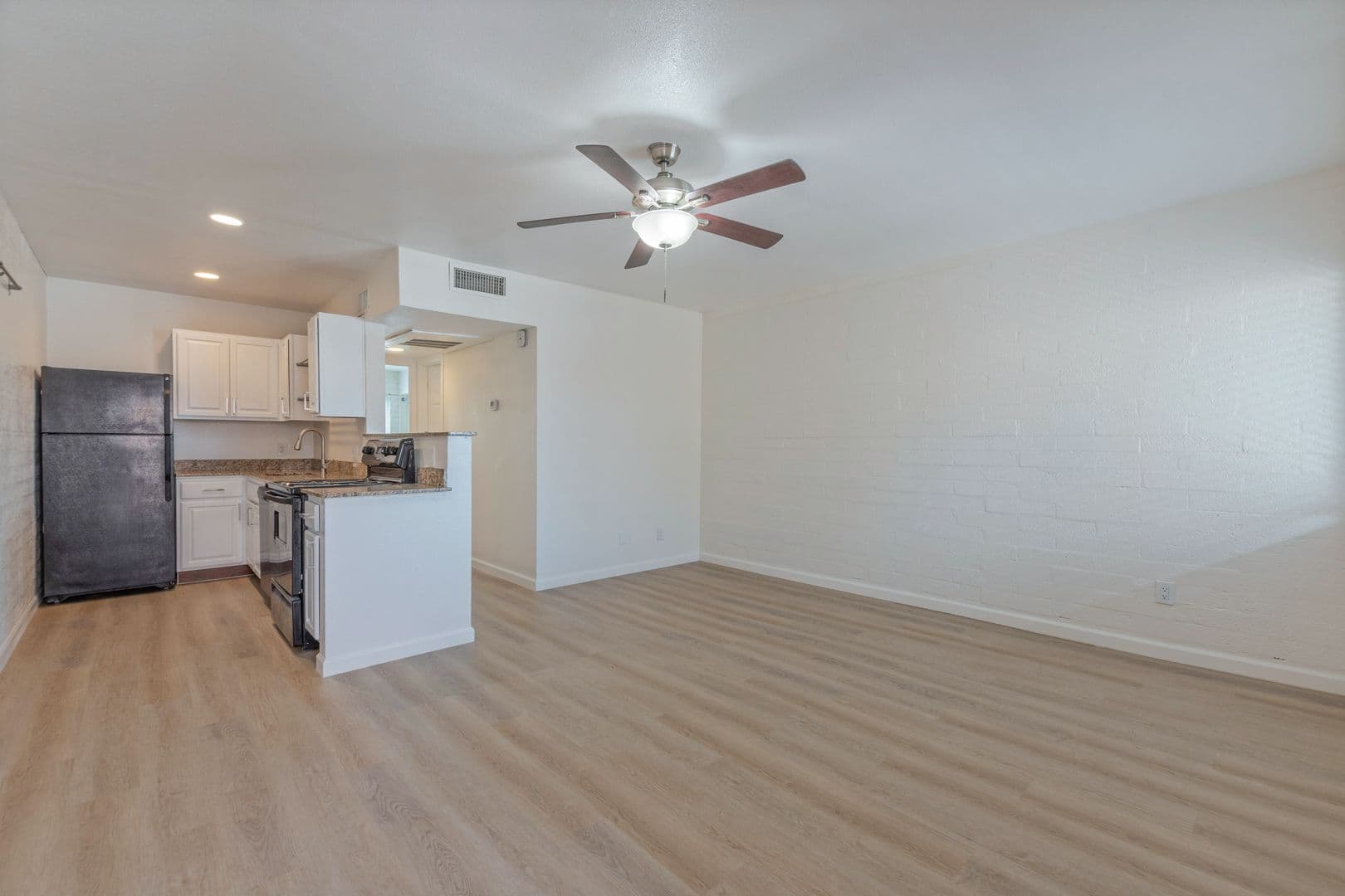 Tempe Apartment: 1835 E Don Carlos Ave