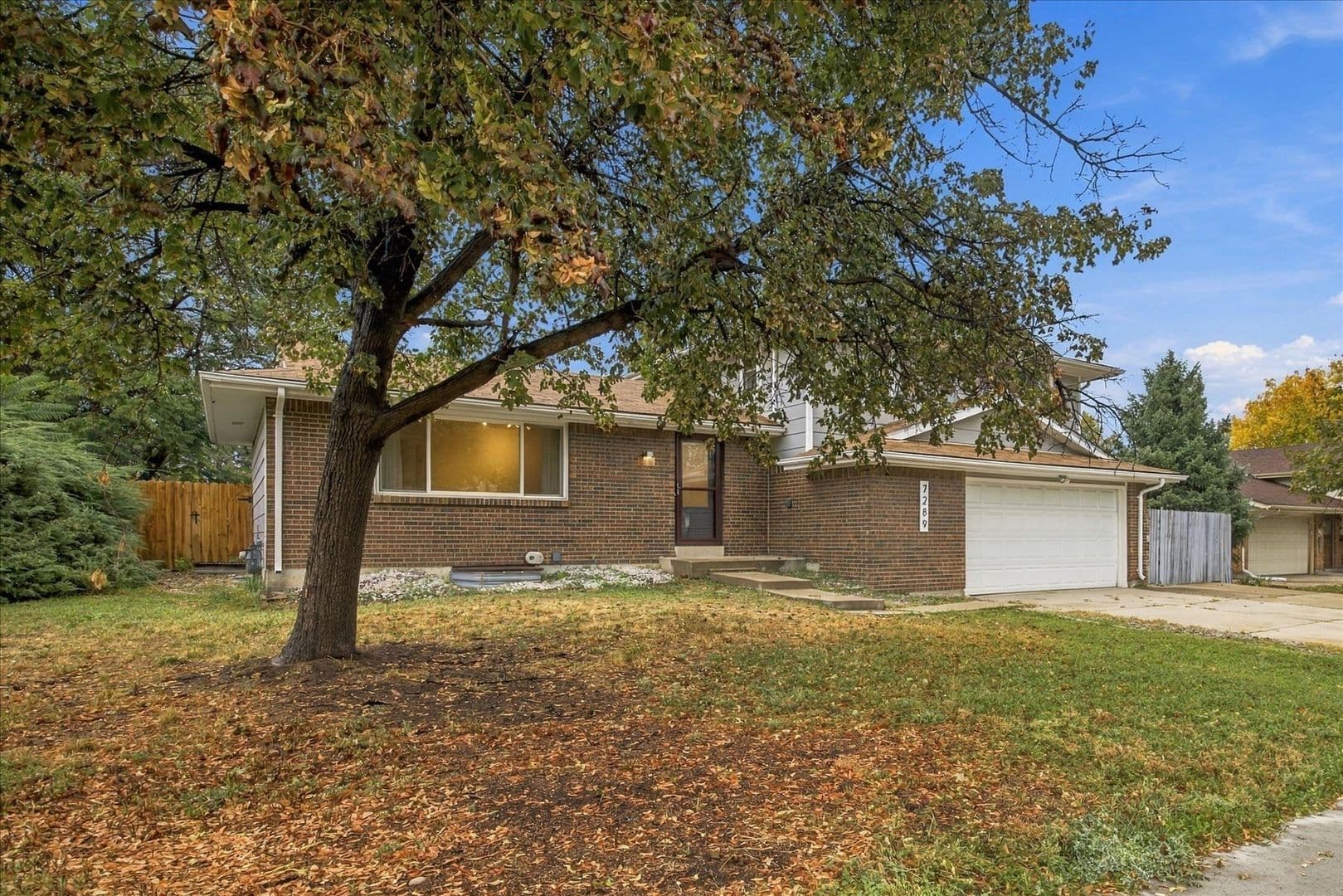 Arvada House: 7289 w 73rd Ave